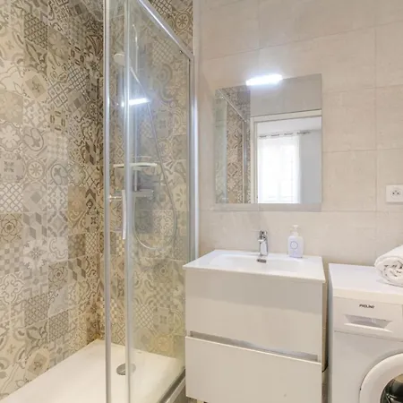 Caractere Et En Hypercentre